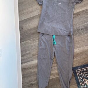 Figs Catarina Scrub Top and Zamora Joggers